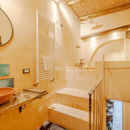 Guesthost - Timeless Charm In Porto Antico District