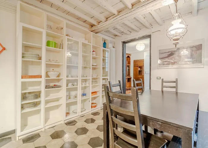 Apartmán Guesthost - Timeless Charm In Porto Antico District