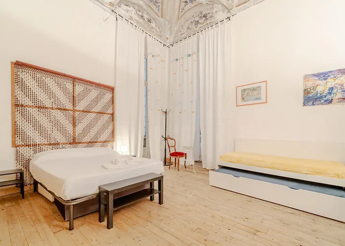 דירה Guesthost - Timeless Charm In Porto Antico District *