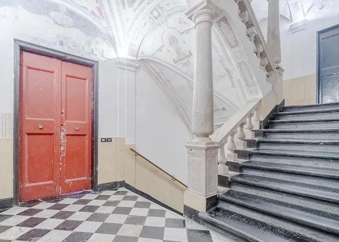 Guesthost - Timeless Charm In Porto Antico District *